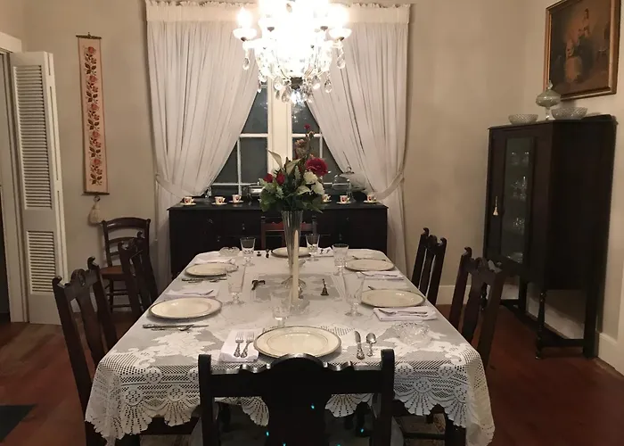 Riverboat Bed & Breakfast